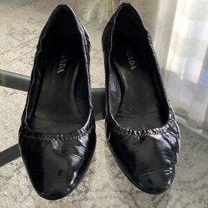 Prada Glossy Black kitten Heels 38